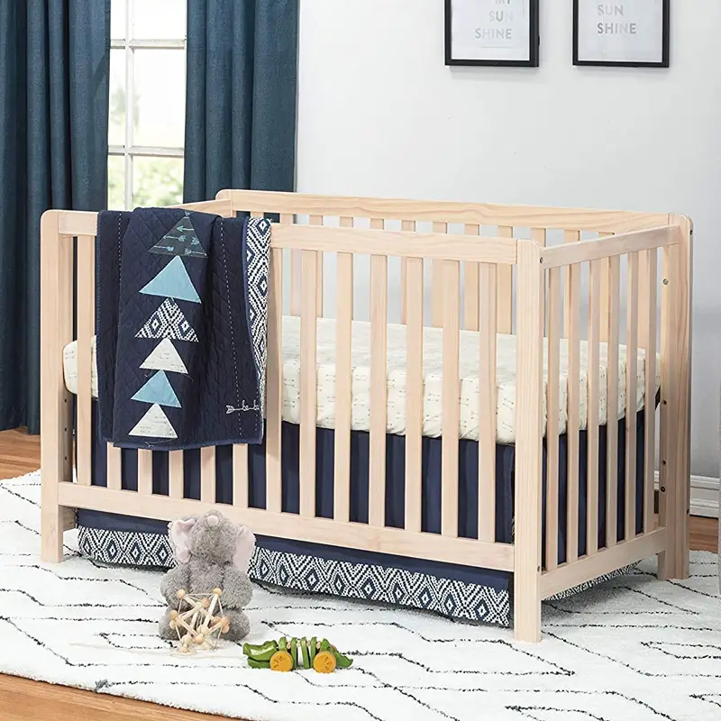 4 in 1 Convertible Crib in Natural Wood by Davinci