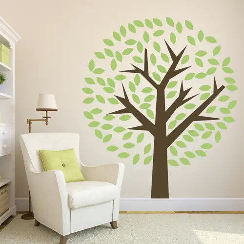 Rounded family tree with green leaf