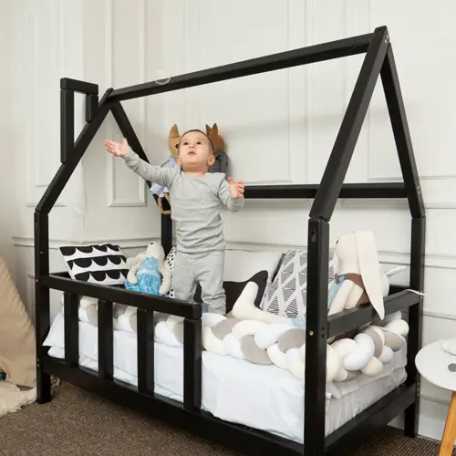 Montessori toys crib for toddlers