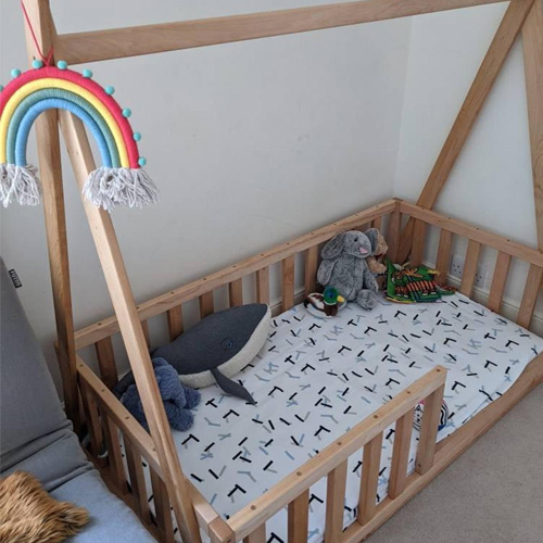 Teepee Montessori floor bed for toddler