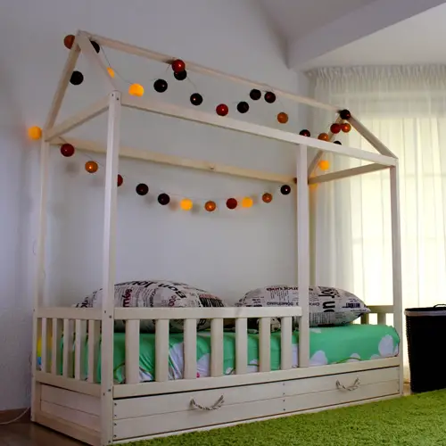 Wooden floor bed for toddler with drawers