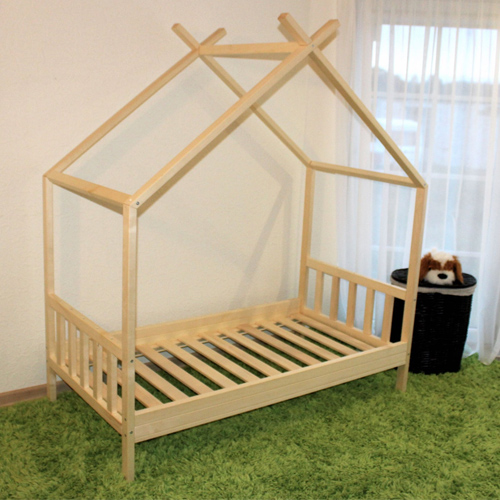 Wooden Nursery crib/ toddler bed