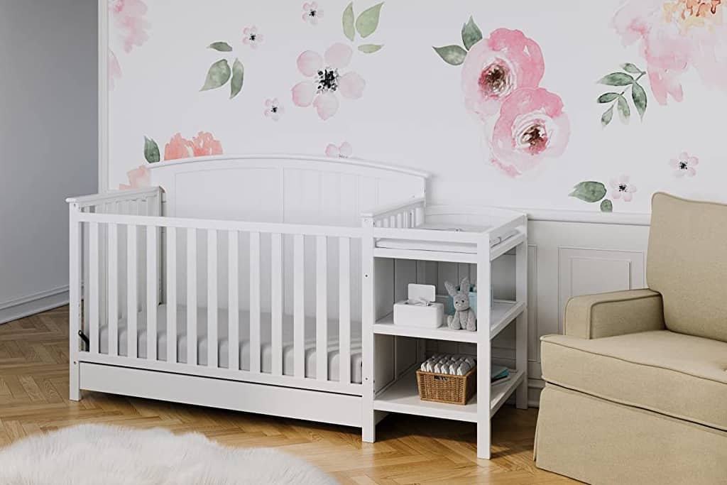 crib including mattress and changing table