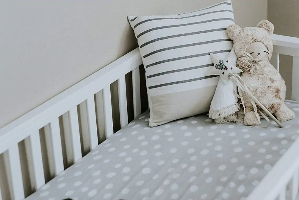 Elys and Co baby crib sheets